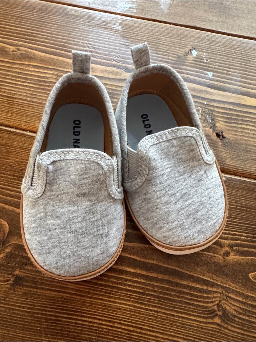 Old Navy Gray Toddler Slip-On Sneakers